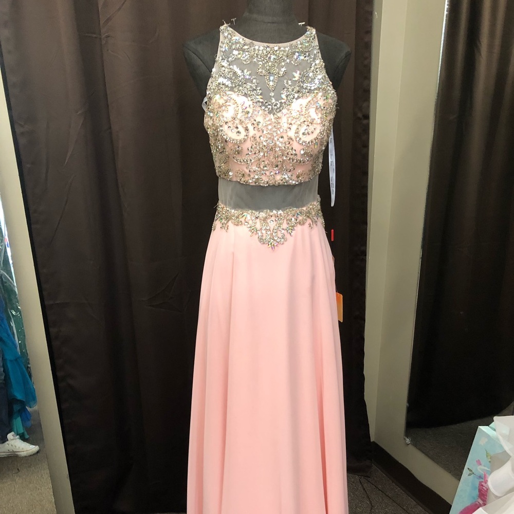 Wow $150 Lovely Pink Formal Gown size L by STARBOX